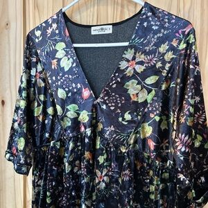 NATURAL LIFE Dark Floral V-Neck Blouse